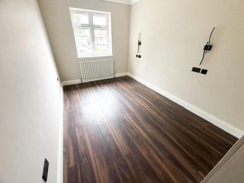 Beech Walk, Mill Hill